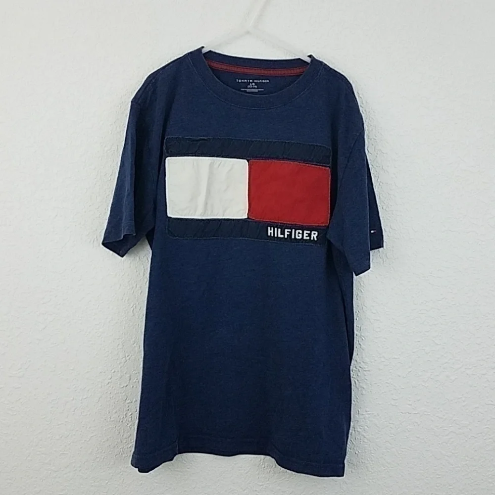 𝅺tommy Hilfiger LG 12-14 boys tshirt flag logo